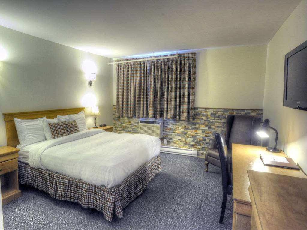 Hotel Continental Centre-Ville Валь-д'Ор Экстерьер фото